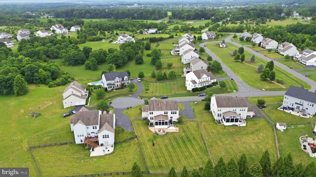 41858 FARNBOROUGH PL, Leesburg, VA 20176