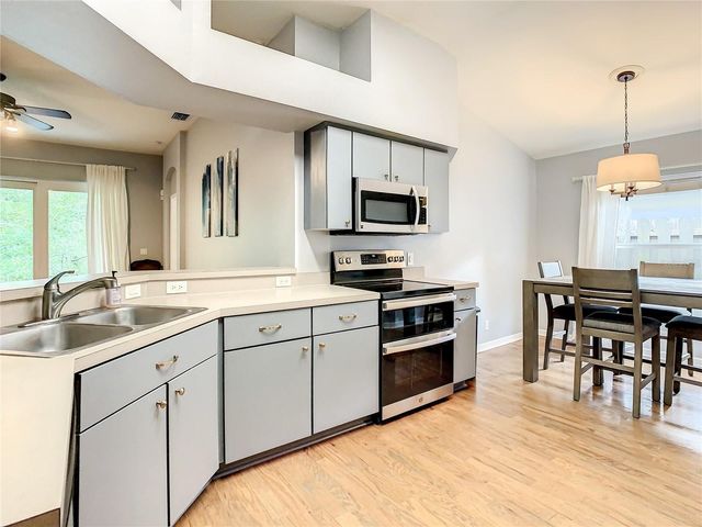 1407 TRAIL BOSS LANE, Brandon, FL 33511