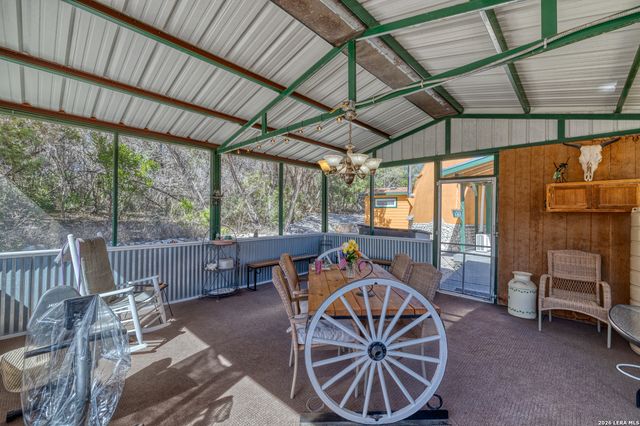 496 County Road 246, Hondo, TX 78861