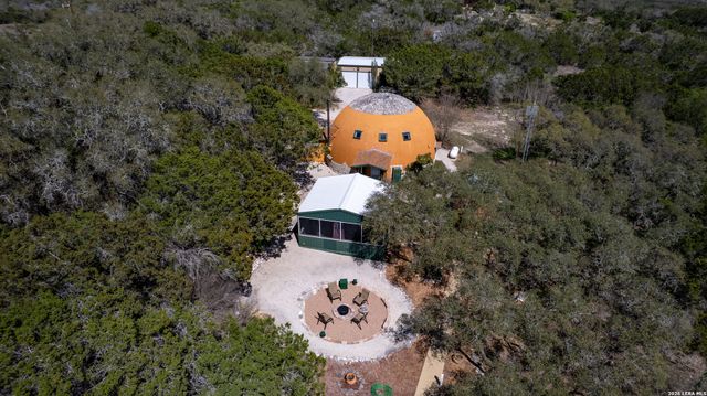 496 County Road 246, Hondo, TX 78861