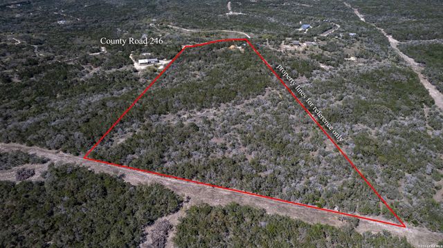 496 County Road 246, Hondo, TX 78861