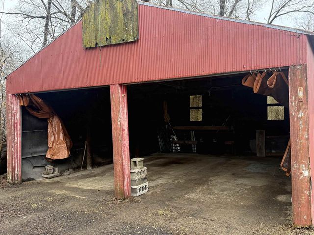 33782 HWY 130, Lone Rock, WI 53556