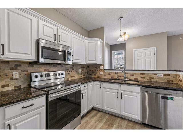 1673 Countryside Drive, Shakopee, MN 55379