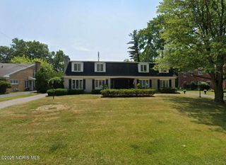 3925 Hillandale Road, # B1, Ottawa Hills, OH 43606