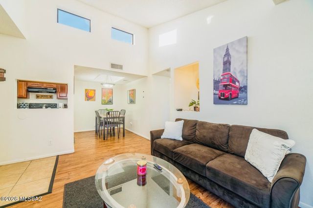 1745 E Glenn St Apt 217, Tucson, AZ 85719