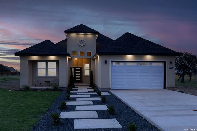 13003 Pueblo Nuevo Dr, Atascosa, TX 78002