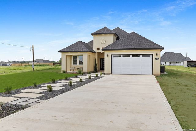 13003 Pueblo Nuevo Dr, Atascosa, TX 78002