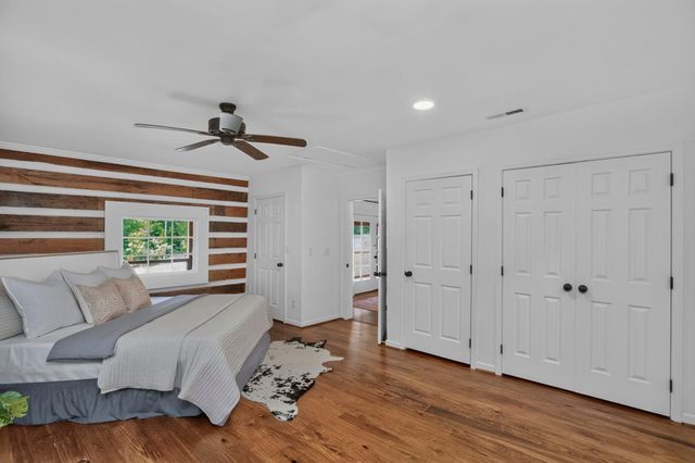 4054 Sams Creek Rd, Pegram, TN 37143