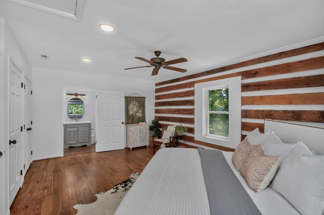 4054 Sams Creek Rd, Pegram, TN 37143