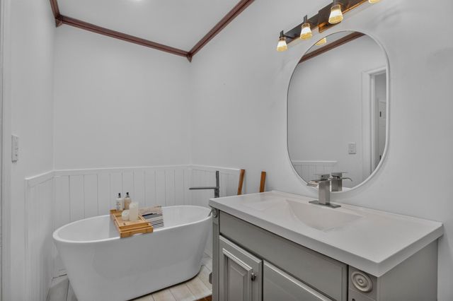 4054 Sams Creek Rd, Pegram, TN 37143