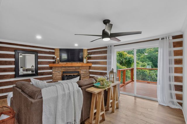 4054 Sams Creek Rd, Pegram, TN 37143