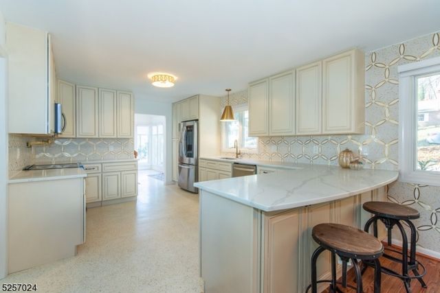 24 Freeman Ave, Denville Twp., NJ 07834