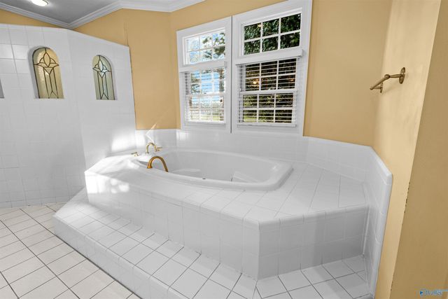 303 Pine Haven Road, Gadsden, AL 35901