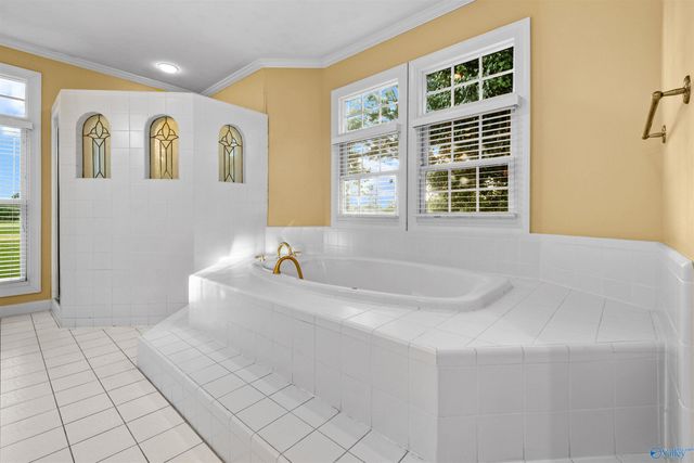 303 Pine Haven Road, Gadsden, AL 35901