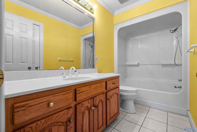 303 Pine Haven Road, Gadsden, AL 35901