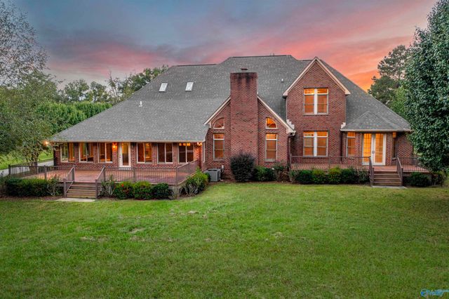 303 Pine Haven Road, Gadsden, AL 35901