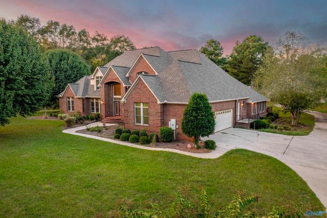 303 Pine Haven Road, Gadsden, AL 35901