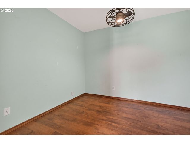 4854 A St, Springfield, OR 97478