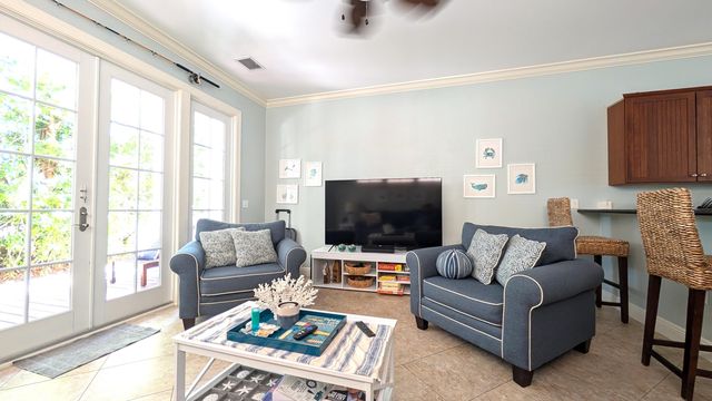 104 Anglers Way, Windley Key, FL 33036