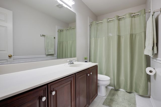 1253 Water Stone Circle, Wauconda, IL 60084