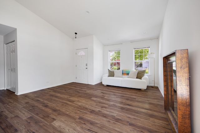 1253 Water Stone Circle, Wauconda, IL 60084