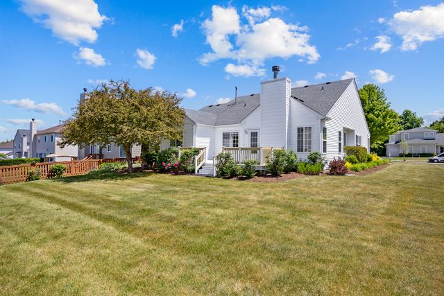1253 Water Stone Circle, Wauconda, IL 60084