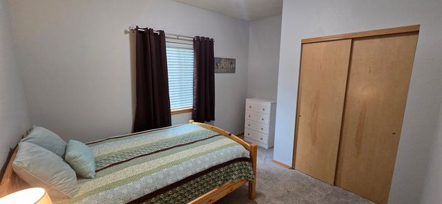825 N Fox Ridge Rd, Medical Lake, WA 99022