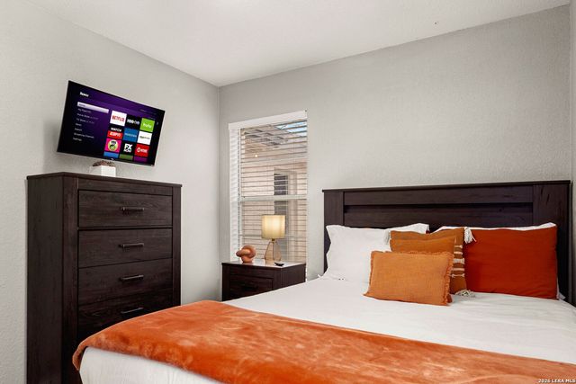 607 REDCLIFF DR, San Antonio, TX 78216