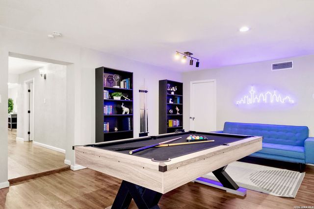 607 REDCLIFF DR, San Antonio, TX 78216