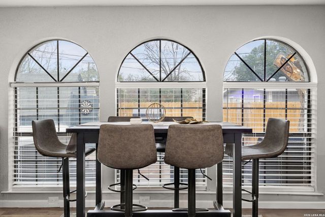 607 REDCLIFF DR, San Antonio, TX 78216