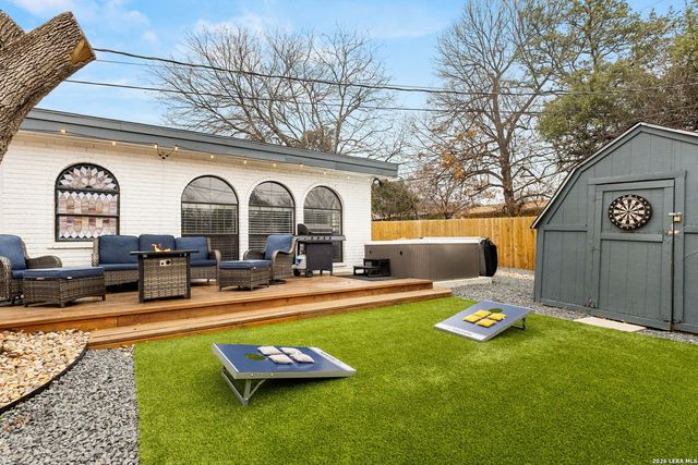 607 REDCLIFF DR, San Antonio, TX 78216