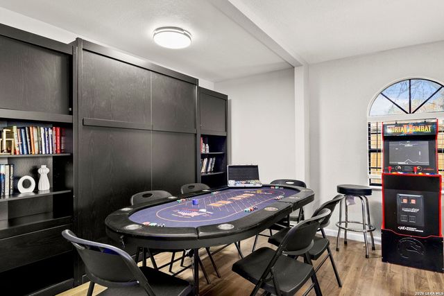 607 REDCLIFF DR, San Antonio, TX 78216