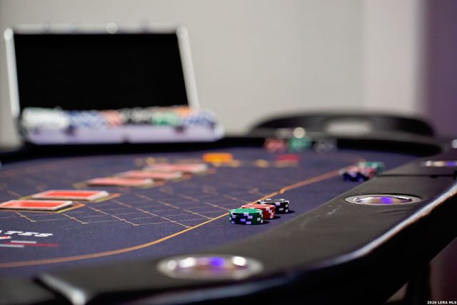 607 REDCLIFF DR, San Antonio, TX 78216