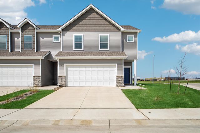 3348 NW Stratford Lane, Ankeny, IA 50023