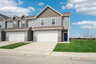 3348 NW Stratford Lane, Ankeny, IA 50023