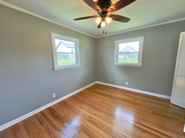 925 Old McMinnville Rd, Woodbury, TN 37190