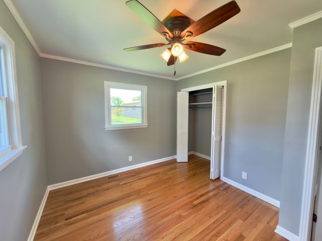 925 Old McMinnville Rd, Woodbury, TN 37190