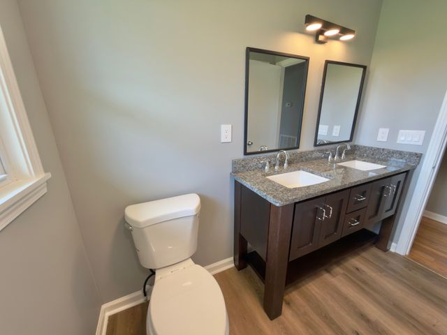 925 Old McMinnville Rd, Woodbury, TN 37190