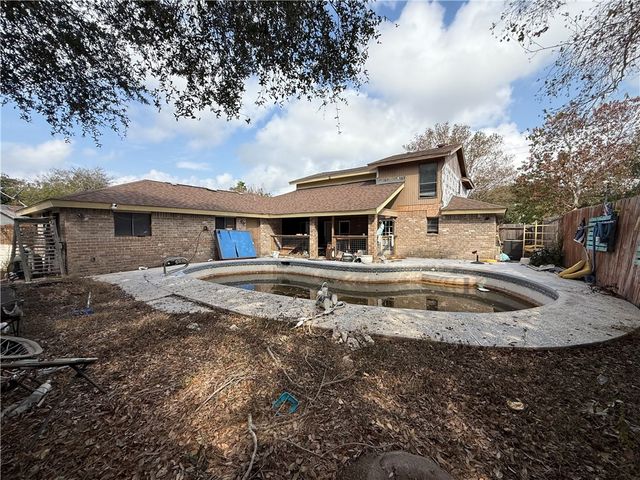 5913 Cinnamon Oaks Dr, Corpus Christi, TX 78414