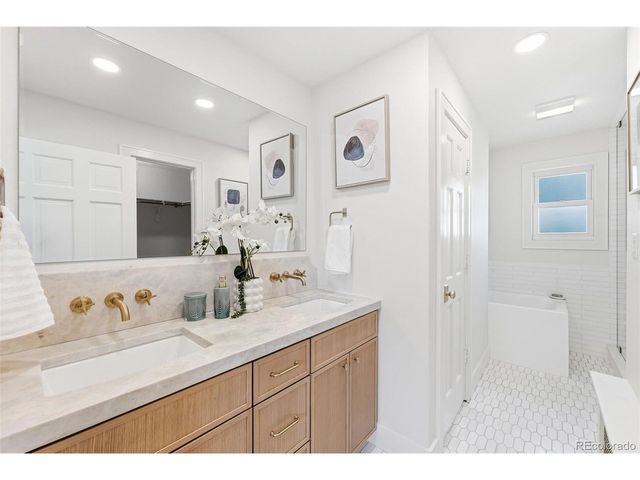 4043 S Olive St, Denver, CO 80237