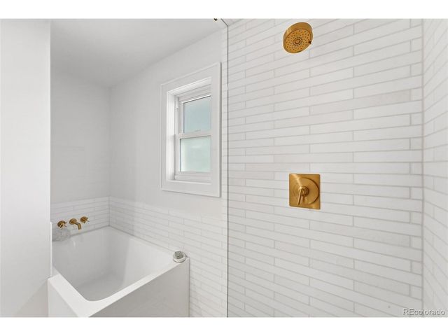 4043 S Olive St, Denver, CO 80237