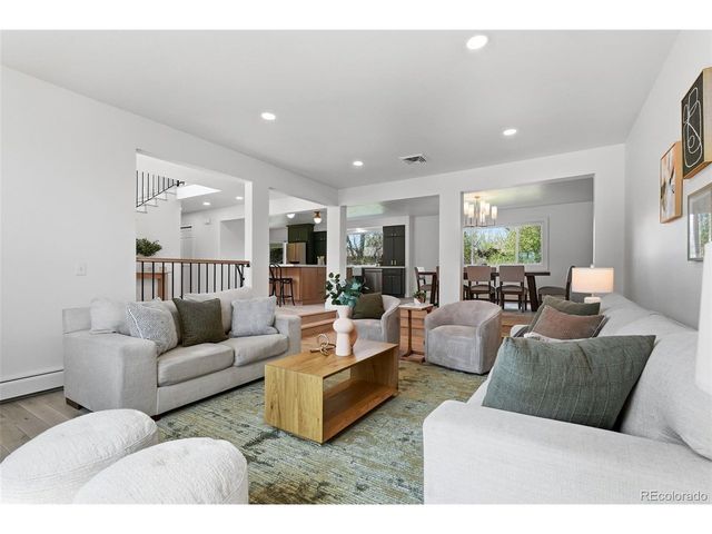 4043 S Olive St, Denver, CO 80237