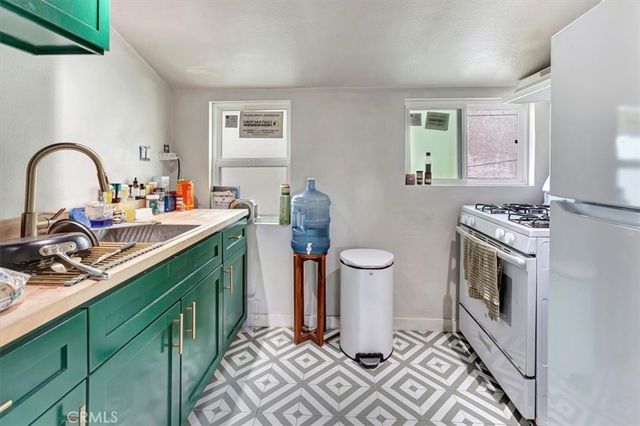 16432 25th Street, Sunset Beach, CA 90742