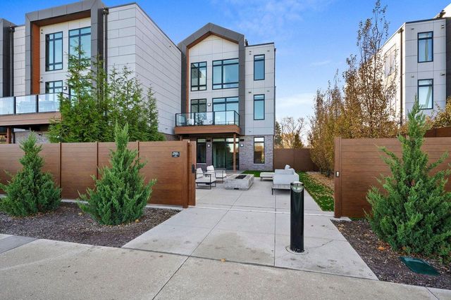 1110 Brookwood DRIVE, Ashwaubenon, WI 54304