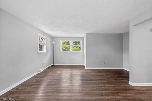 3005 46th Street SW, Canton, OH 44706