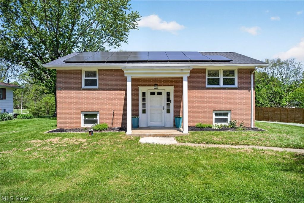 3005 46th Street SW, Canton, OH 44706