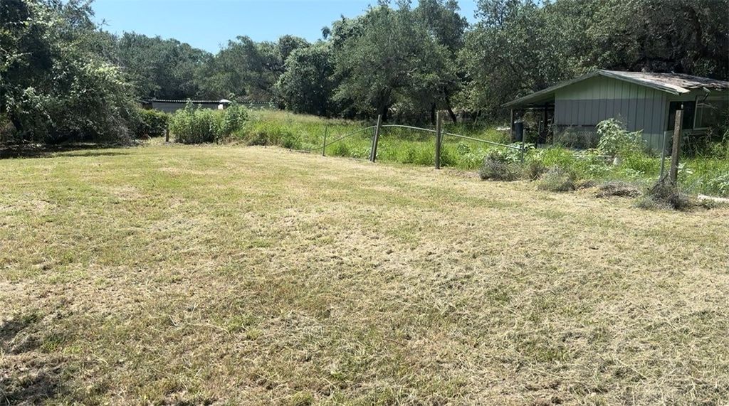 216 S Verne St, Rockport, TX 78382 — exterior