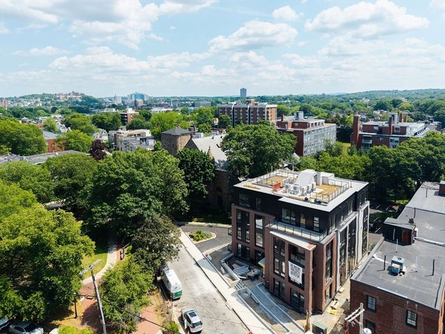 80 Vernon 2B, Brookline, MA 02446