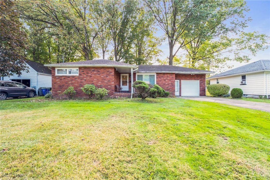 193 Euclid Boulevard, Youngstown, OH 44505