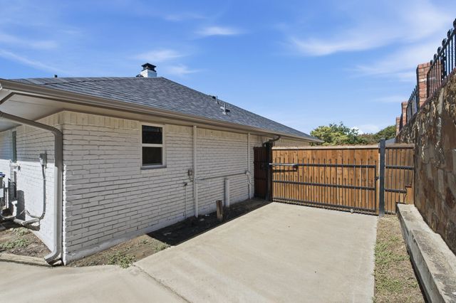 7709 Quail Ridge Street, Fort Worth, TX 76179